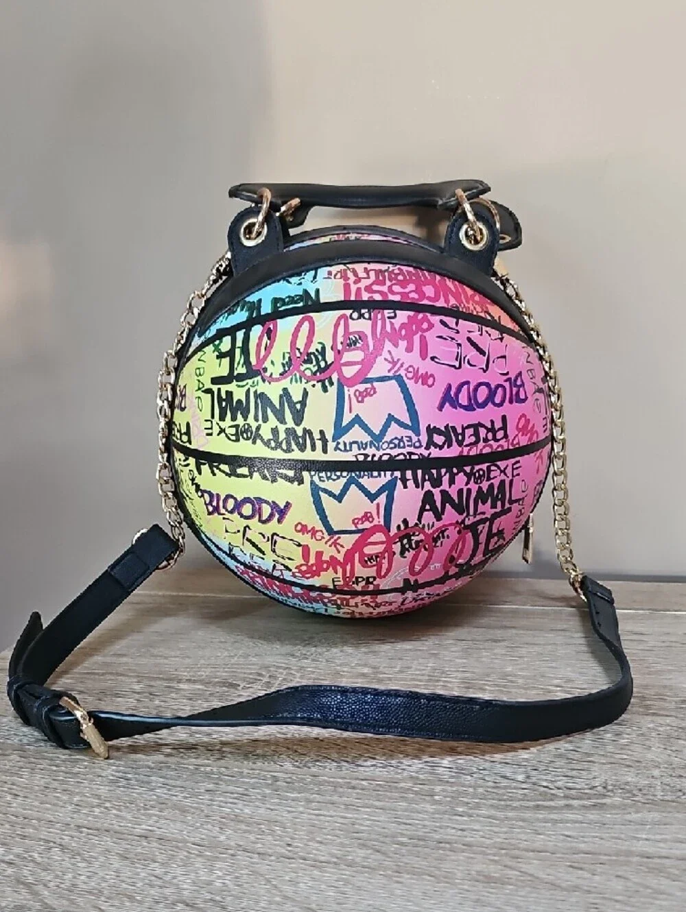 Graffiti Print Round Basketball Crossbody Bag - Black Handles